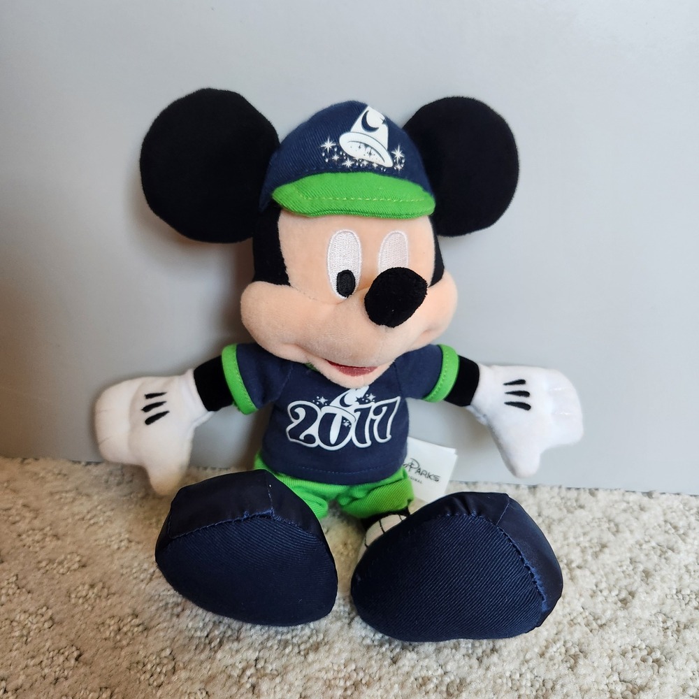 Disney Parks Mickey Mouse 2017 Souvenir plush 11 inch